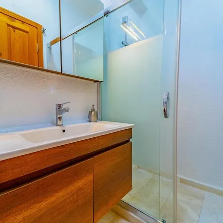 ホームステイ Turkuaz カルカン